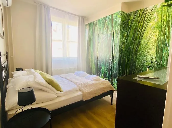 City Home Apartament Debreţin
